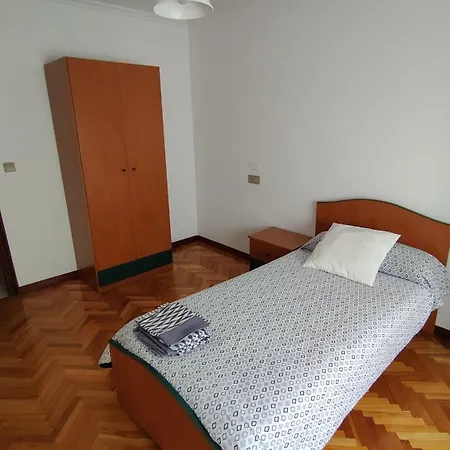 Amplio Apartamento Con Garaje En