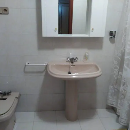 Amplio Apartamento Con Garaje En Appartamento